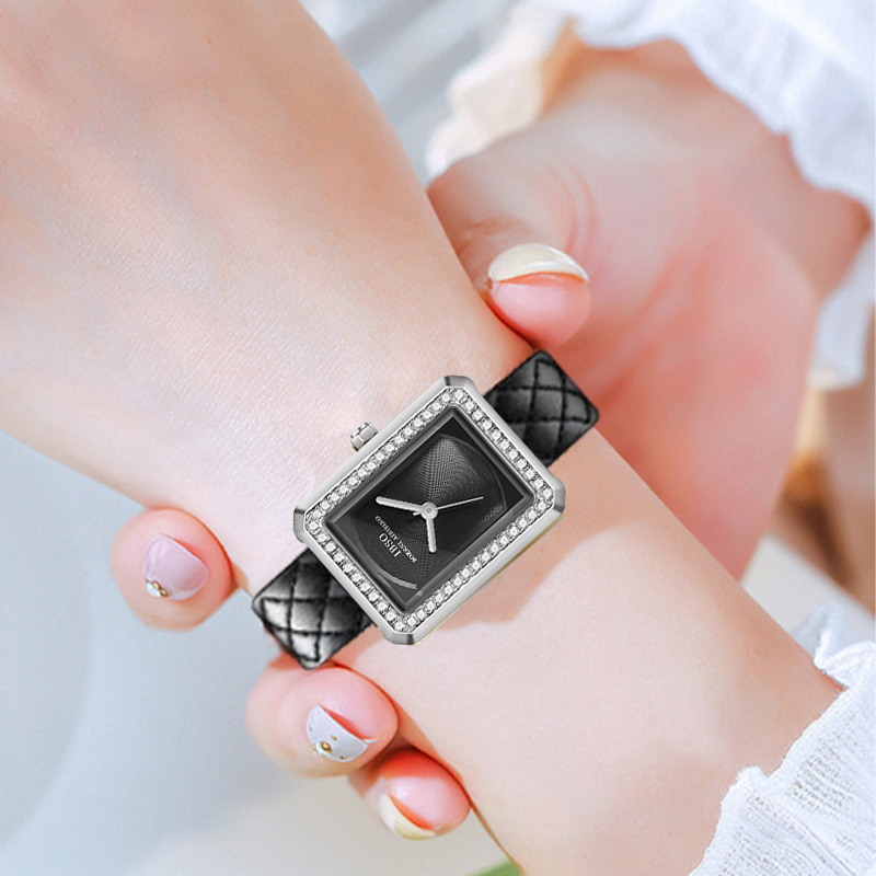 패션 가죽 여성 시계 직사각형 골드 방수 우아한 손목시 - Cartier Watch Tank 리뷰 및 가격